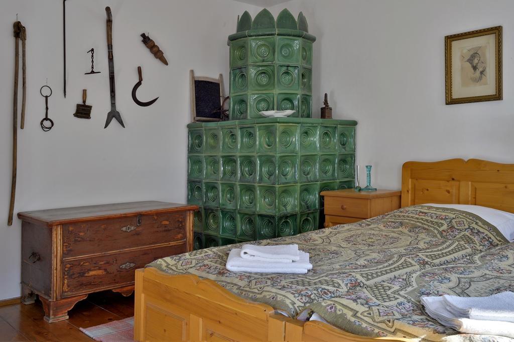 Hollokoeves Vendeghazak Otel Oda fotoğraf